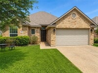 Building Photo - 2301 Norham Dr