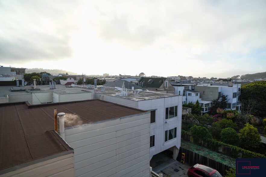 West view - 1600 Clement St