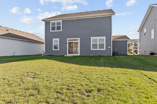 Building Photo - 7882 W 105th Pl