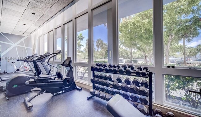 Building Photo - 7441 Wayne Ave