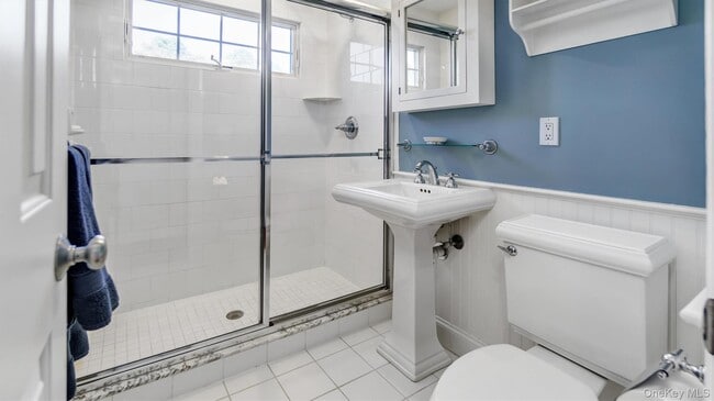 Building Photo - 38 Bridle Path
