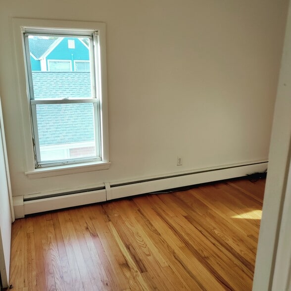 Building Photo - 57 Tomlinson Ave