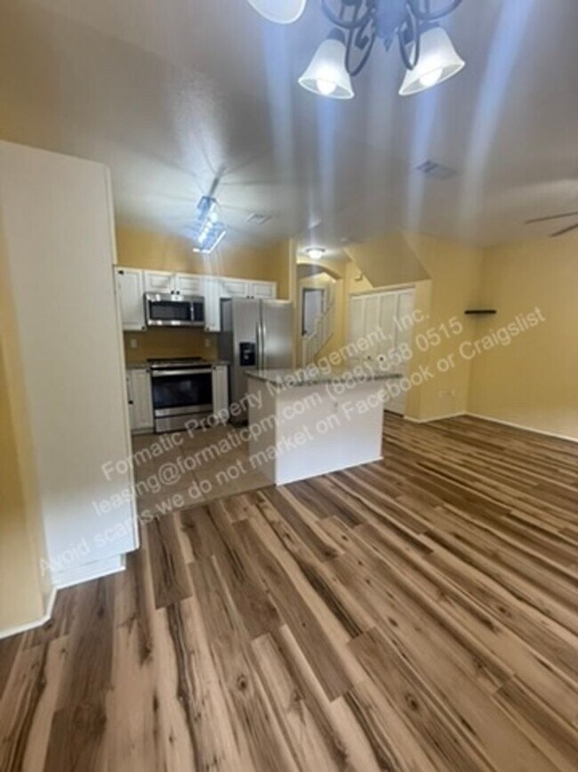 Building Photo - 91-1041-1041 Kaileolea Dr