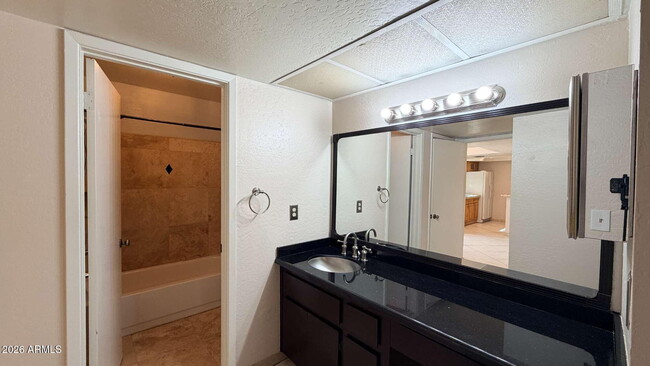 Building Photo - 3809 E Sweetwater Ave