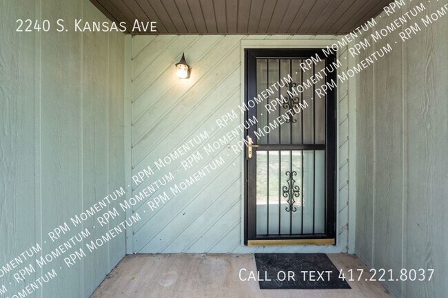 Building Photo - 3 Bedroom 2 Bath Home in SW Springfield!