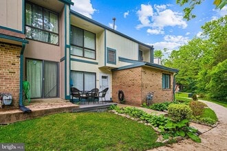 Building Photo - 1008 Timber Creek Rd