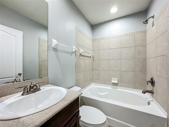 Building Photo - 3805 Messina Dr