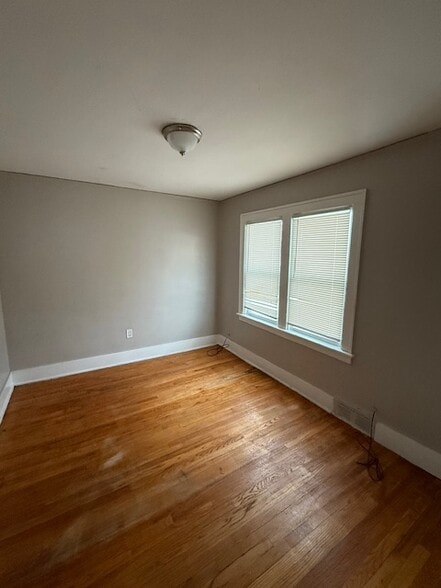 Building Photo - 14951 Strathmoor St