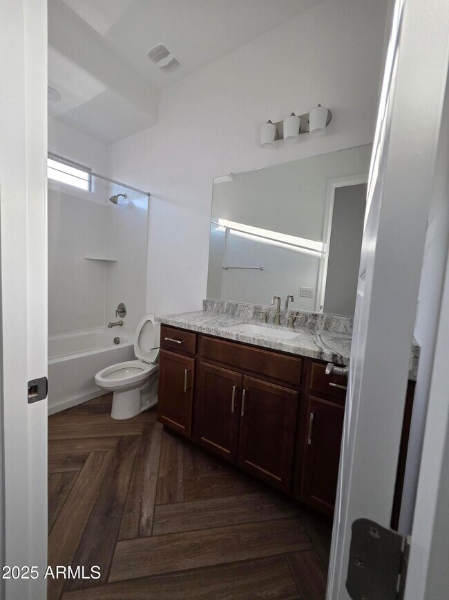 Building Photo - 7641 W Staghorn Rd