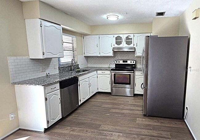 Building Photo - 5160 Glasgow Ave