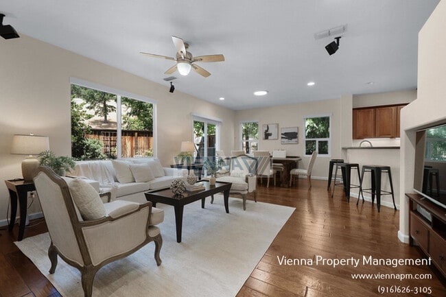 Building Photo - 3705 Abby Ct