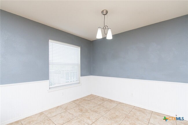 Building Photo - 1702 Indian Camp Trail