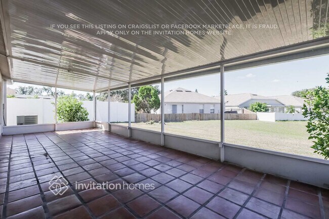 Building Photo - 10206 Hunters Haven Blvd