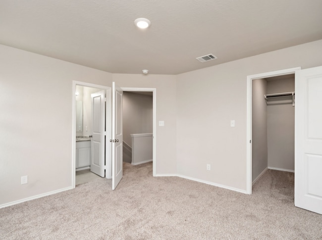 Building Photo - 7927 Dial Ike Dr