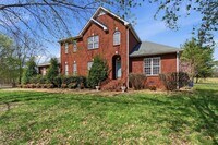 Building Photo - 449 Sanders Ln