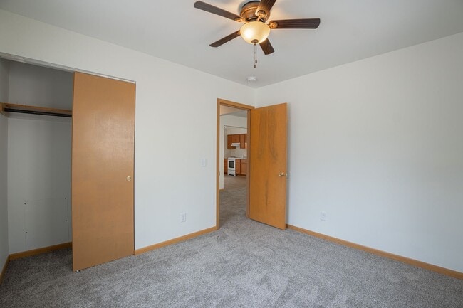 Building Photo - 2409 Brentwood Pkwy