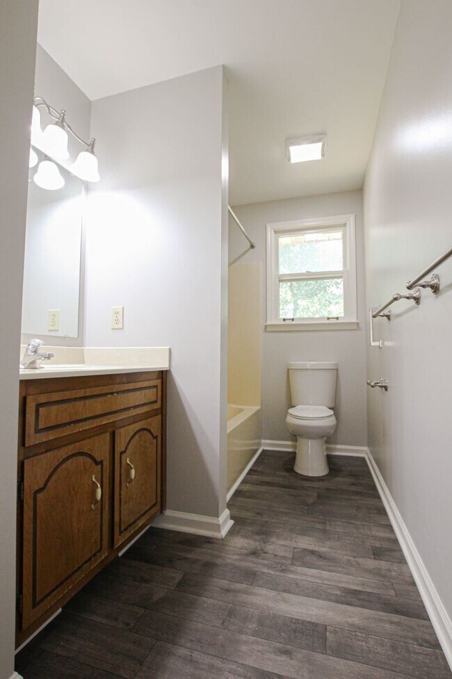 Building Photo - Pet Friendly Three Bedroom with Unfinished Basement!