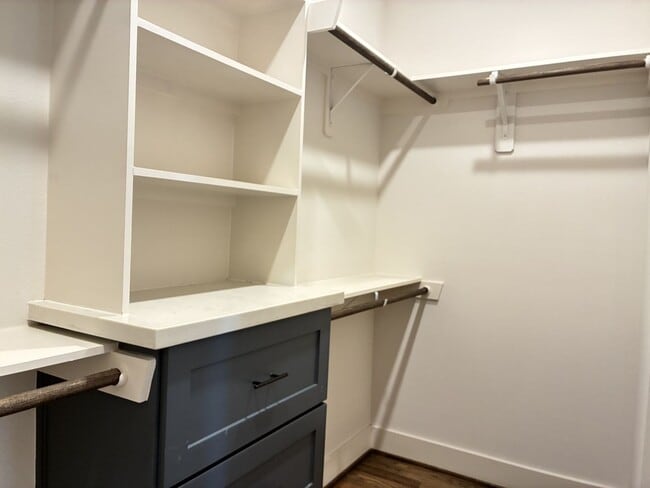 Building Photo - For Lease | 3 Bed, 3.5 Bath | 2,139 Sq Ft | Timber Heights Village |