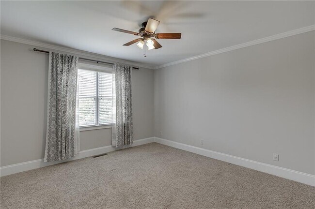 Building Photo - 4612 Grandview Pkwy