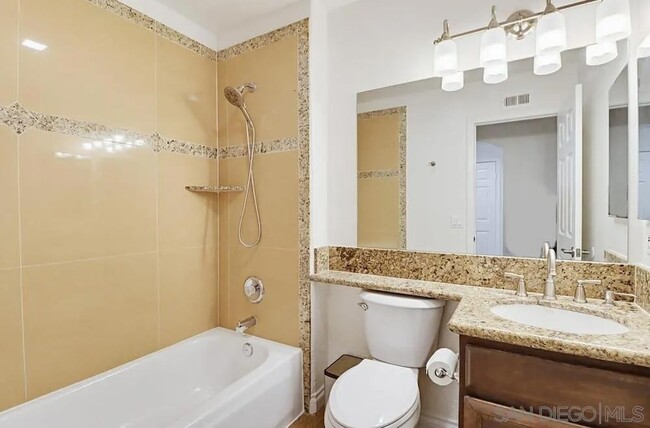 Building Photo - 1100 Corrales Ln