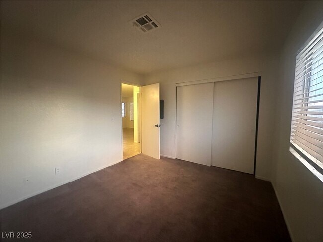 Building Photo - 1873 Dwarf Star Dr