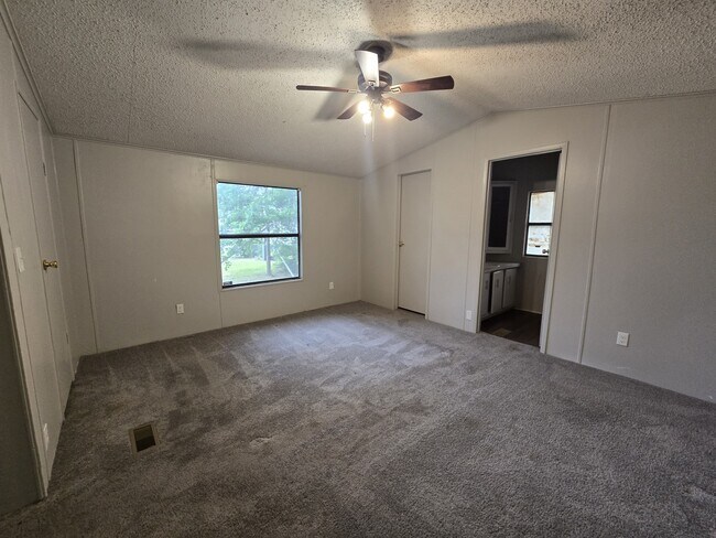 Building Photo - 1449 Beach Airport Rd