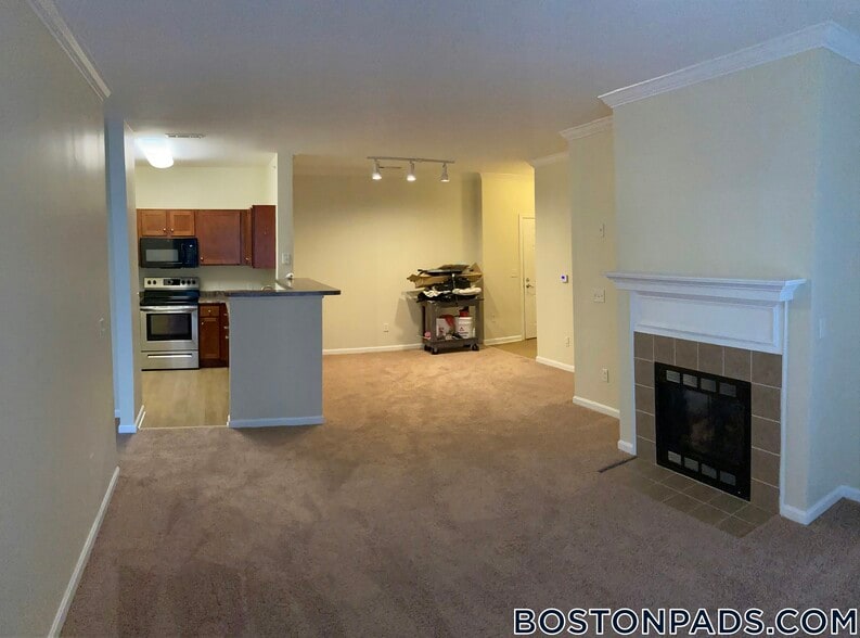 Building Photo - 311 Lowell St