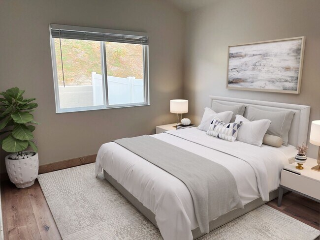 Building Photo - New & Updated 2 Bed / 1 Bath Lower Level Unit on Fire Mountain