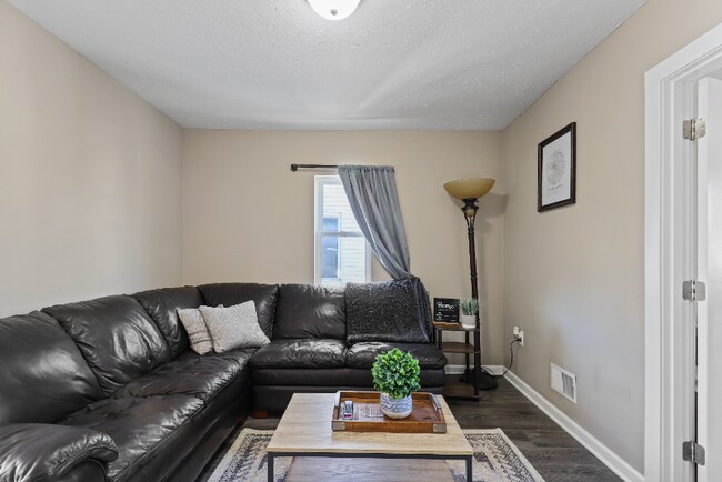 Building Photo - 124 Griggs St SW