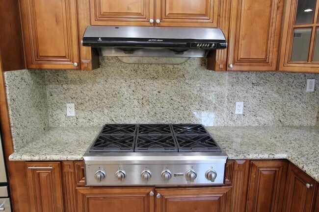 Building Photo - 15329 Bambi Ct