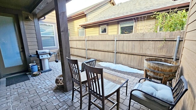 Building Photo - Fully Furnished Mother-in-law Suite For Rent