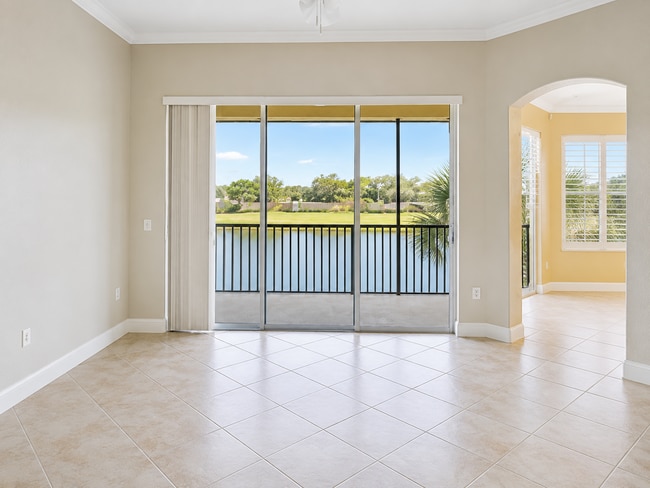 Building Photo - 8361 Miramar Way