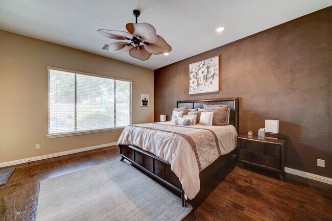 Building Photo - 4221 S Danyell Dr