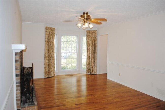 Building Photo - 1407 Independence Way