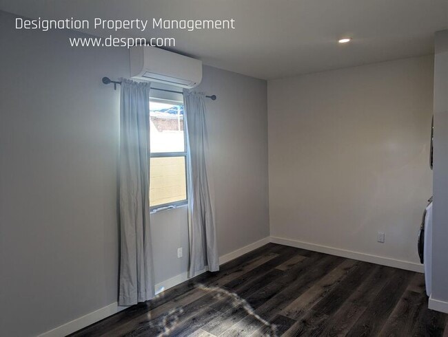 Building Photo - 3823 W Ave 42