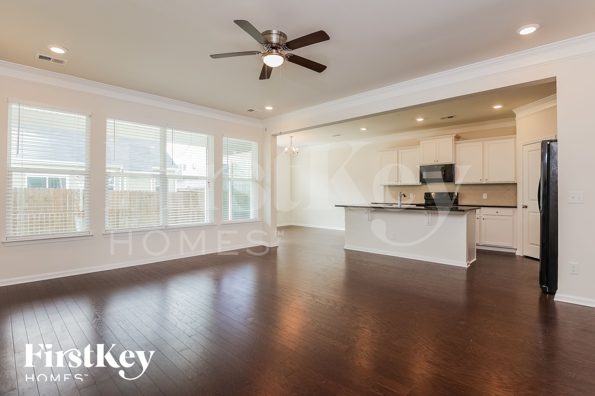 Building Photo - 509 Adalina Dr