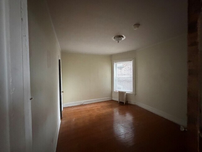 Building Photo - 7811 S Constance Ave