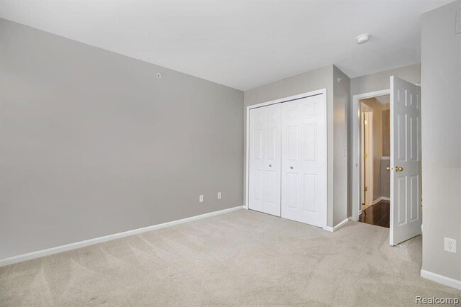 Building Photo - 24204 Alexa Dr