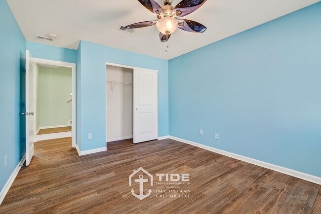 Building Photo - Your Carolina Bay Haven