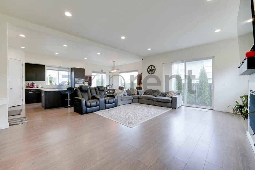 Building Photo - 11226 SE 254th St