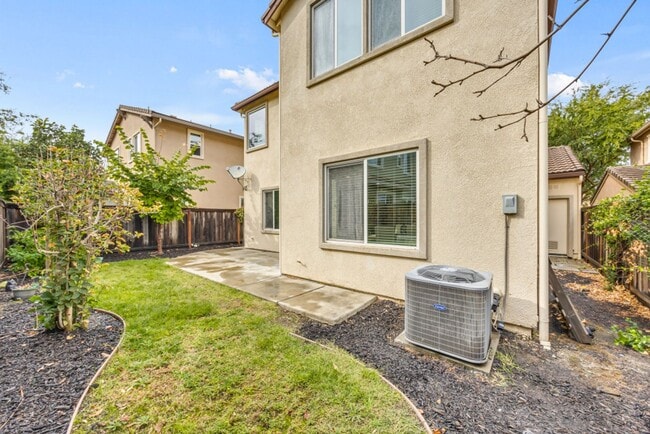 Building Photo - 1437 Cummings Way