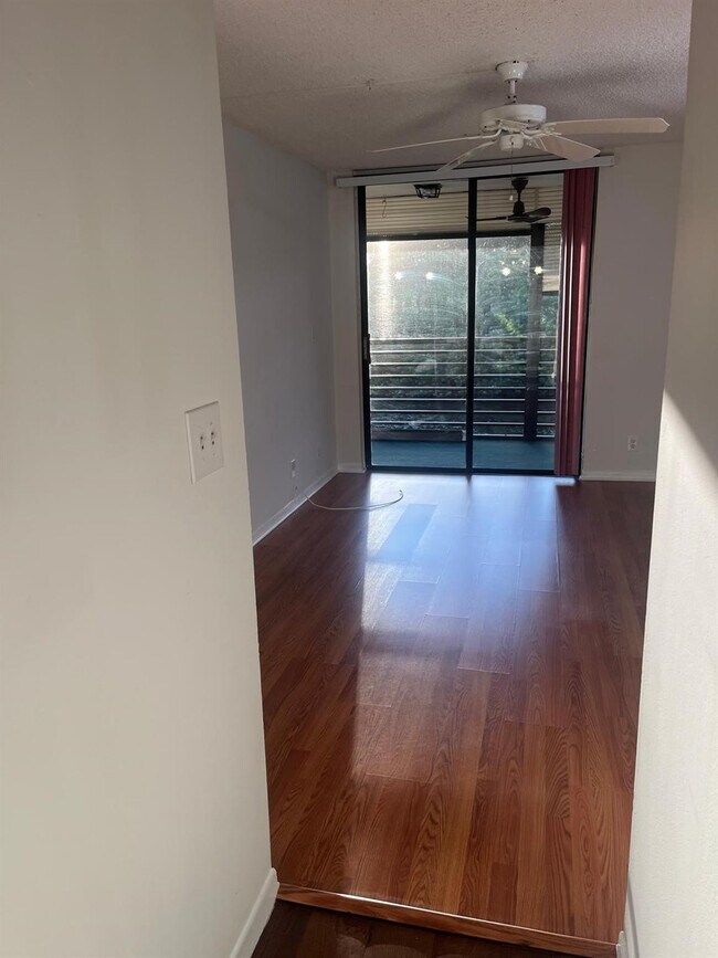 Building Photo - 6301 N University Dr