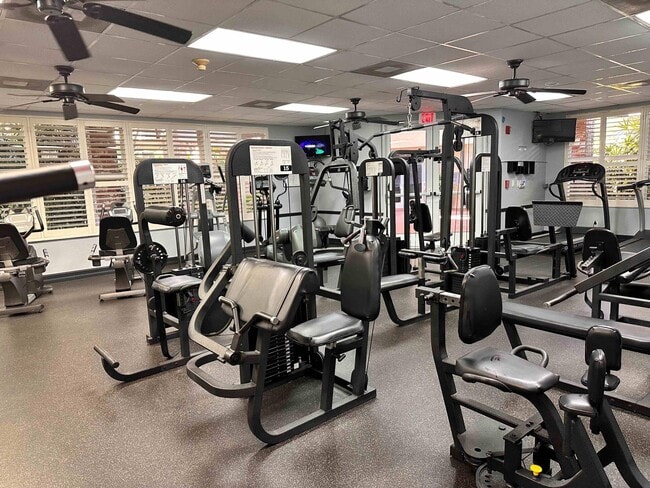 Building Photo - 11077 Longboat Dr