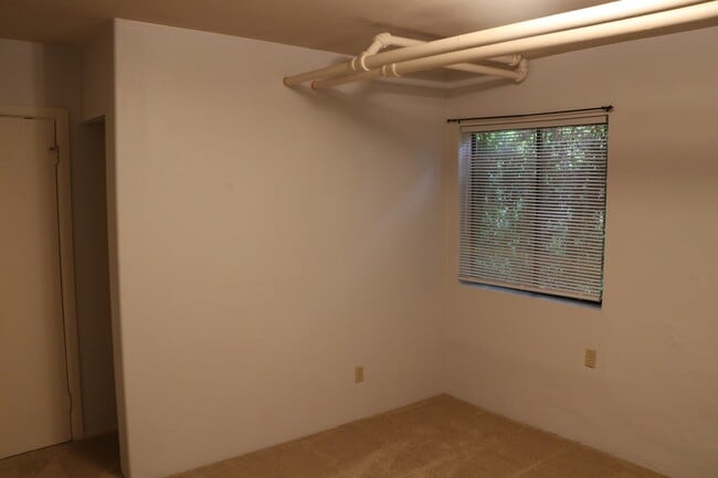 Building Photo - 188