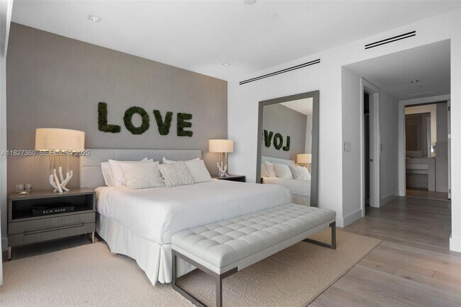 Building Photo - 102 24th St