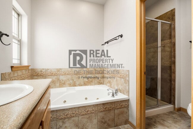 Building Photo - 3348 Hales Ranch Rd