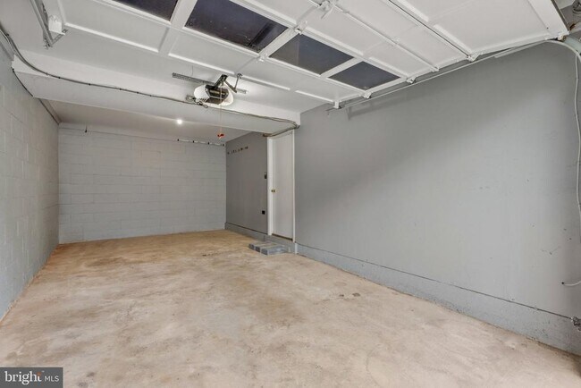 Building Photo - 13242 Kurtz Rd