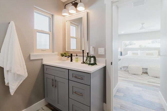 Building Photo - 411 87th Ave