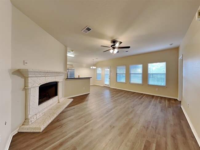 Building Photo - 270 Adobe Terrace S