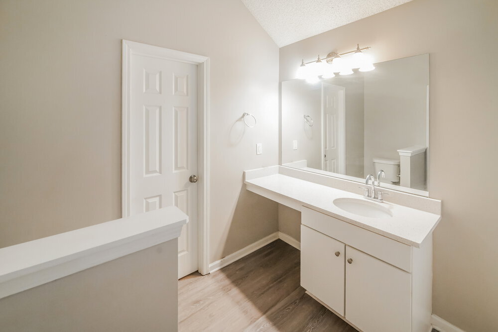 Building Photo - 6926 Silver Grass Ct